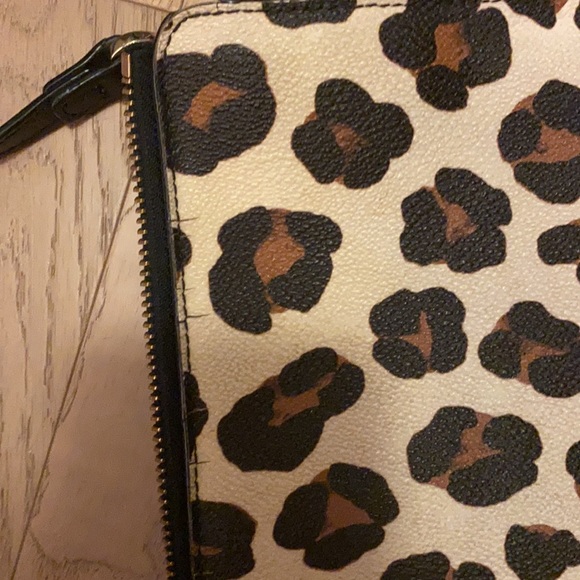 Tory Burch Leopard Crossbody Bag - Picture 7 of 10